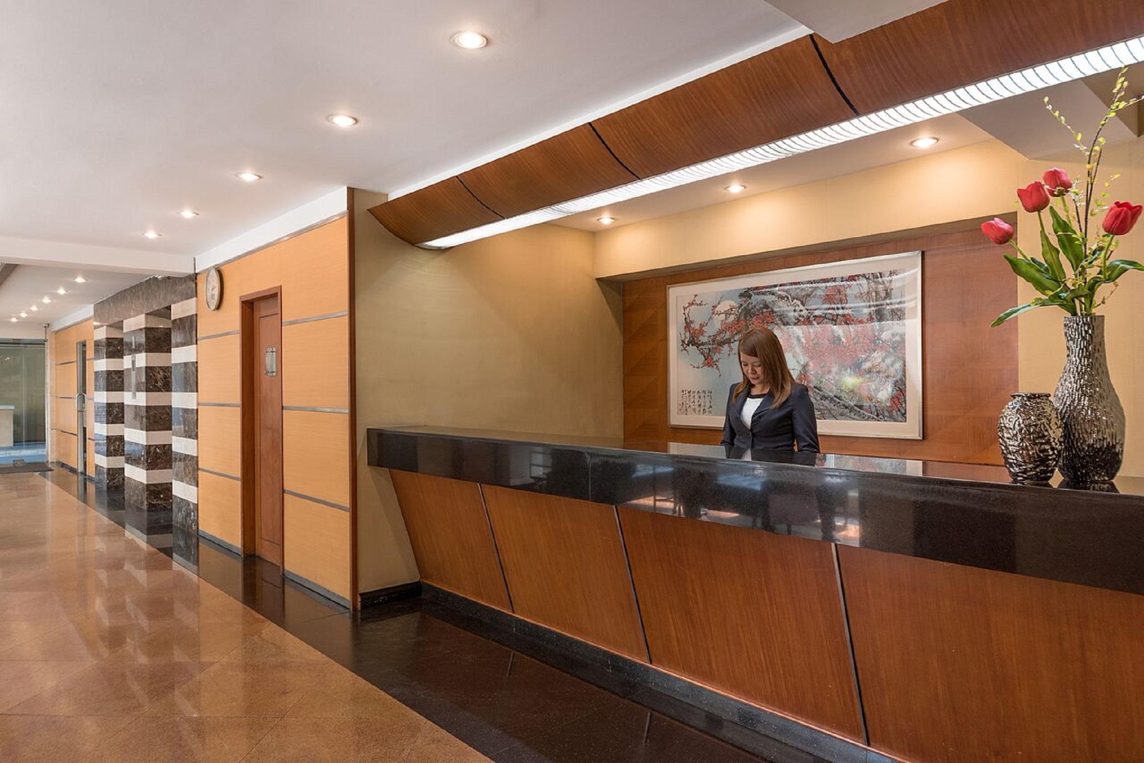 Tropicana Suites Manila Exteriör bild