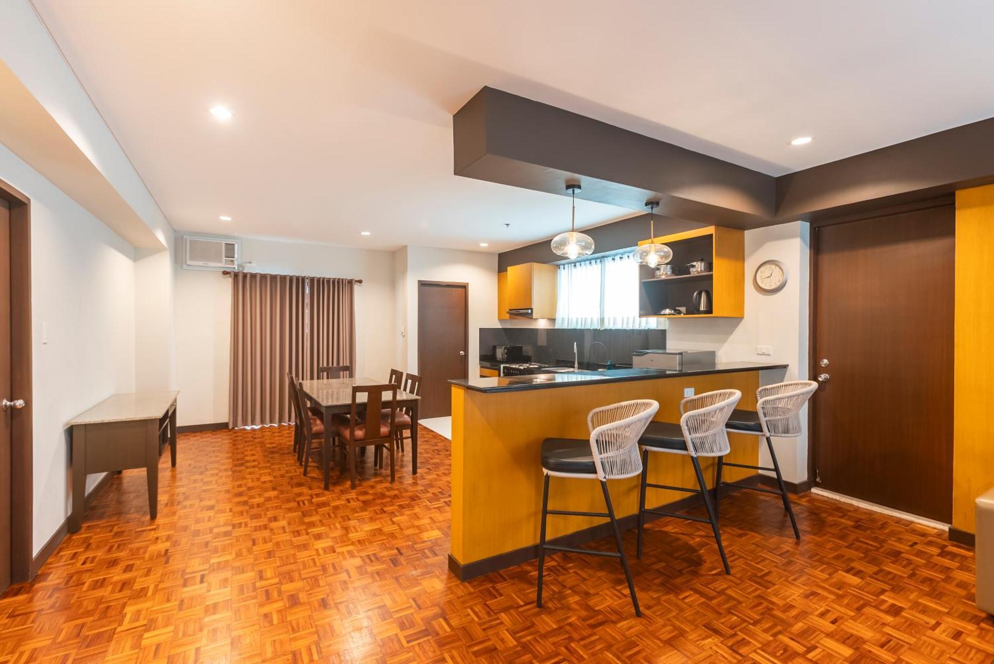 Tropicana Suites Manila Exteriör bild