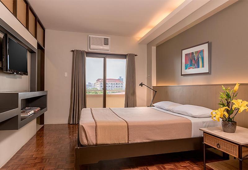 Tropicana Suites Manila Exteriör bild