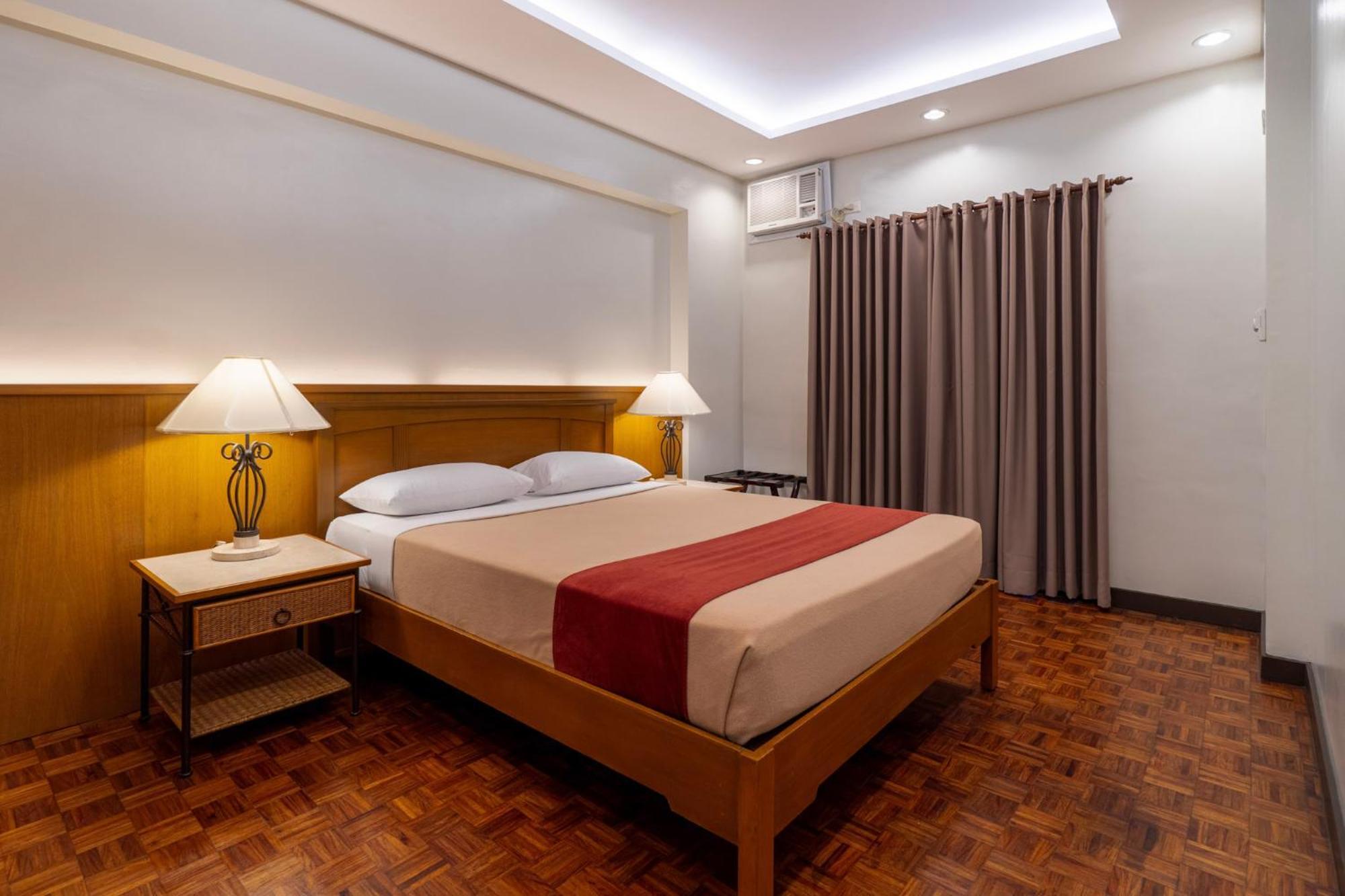 Tropicana Suites Manila Exteriör bild