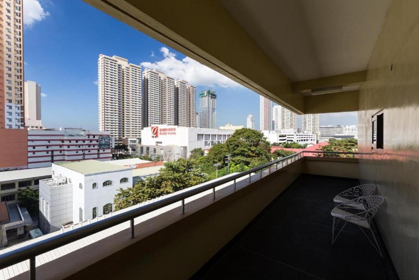 Tropicana Suites Manila Exteriör bild