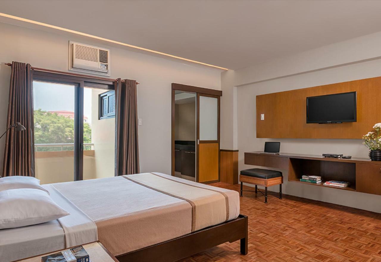 Tropicana Suites Manila Exteriör bild