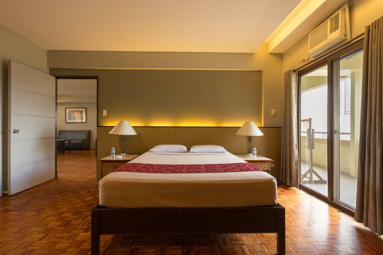 Tropicana Suites Manila Exteriör bild