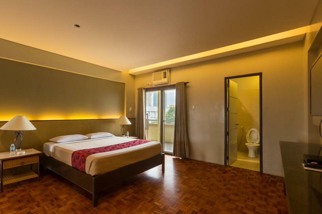 Tropicana Suites Manila Exteriör bild