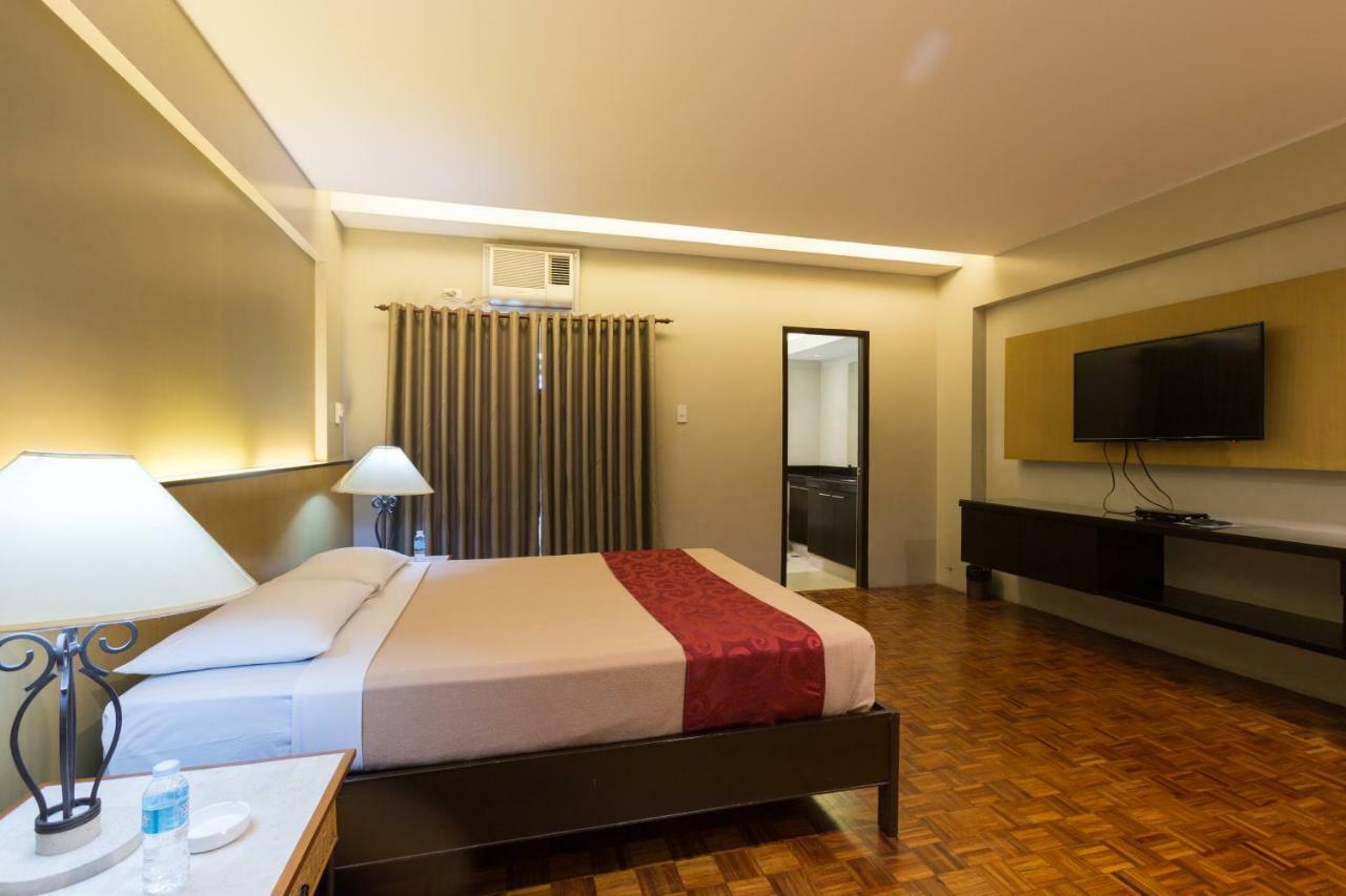 Tropicana Suites Manila Exteriör bild